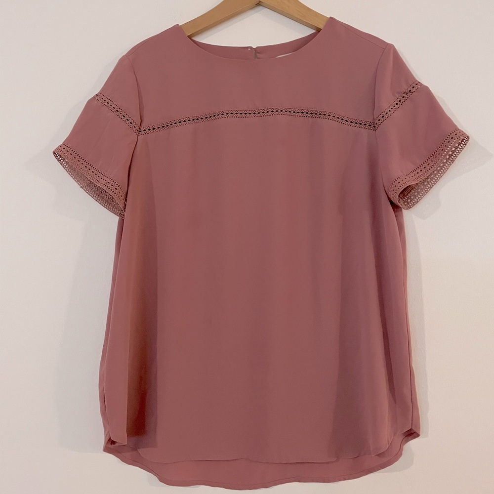 LOFT Flowing Short Sleeve Shirt size Medium